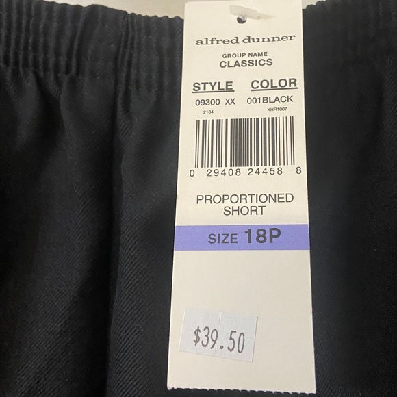 NWT Alfred Dunner Women's Pull On Elastic Waist Pants Black - Sz 18P - Picture 3 of 5